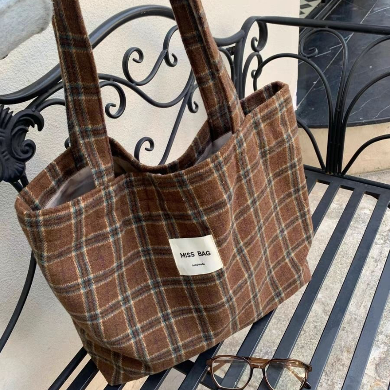 Autumn and winter checkered to - Shopper Tote Canvas 리뷰 및 가격